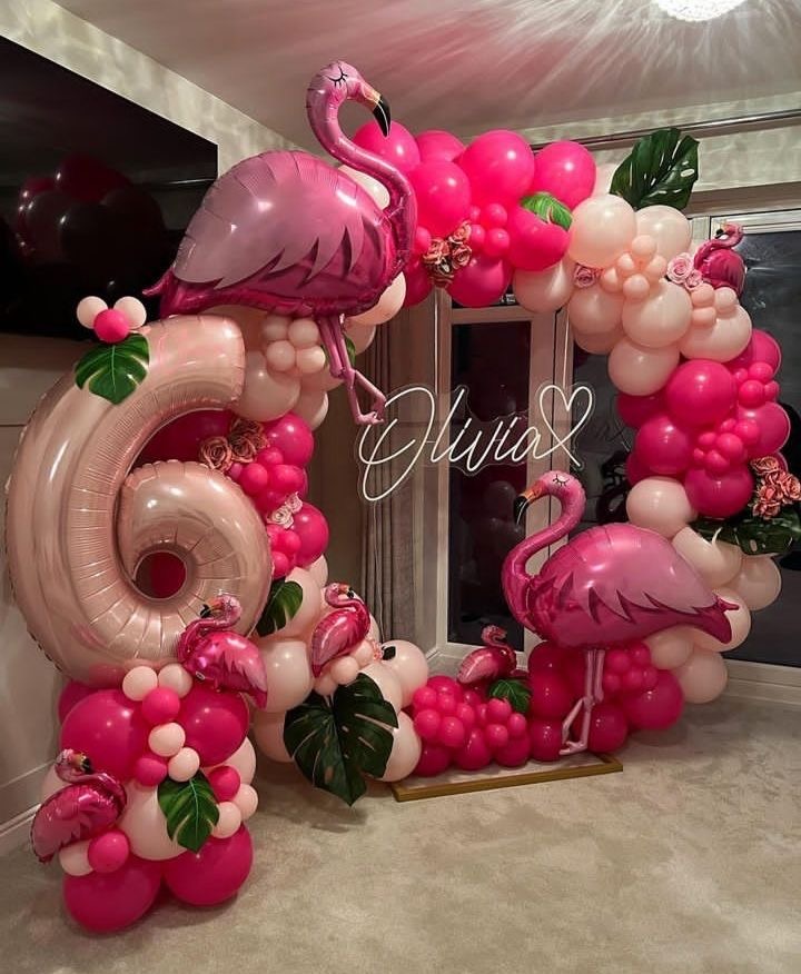 Celebrate Fun and Elegance with Flamingo Themed Decor