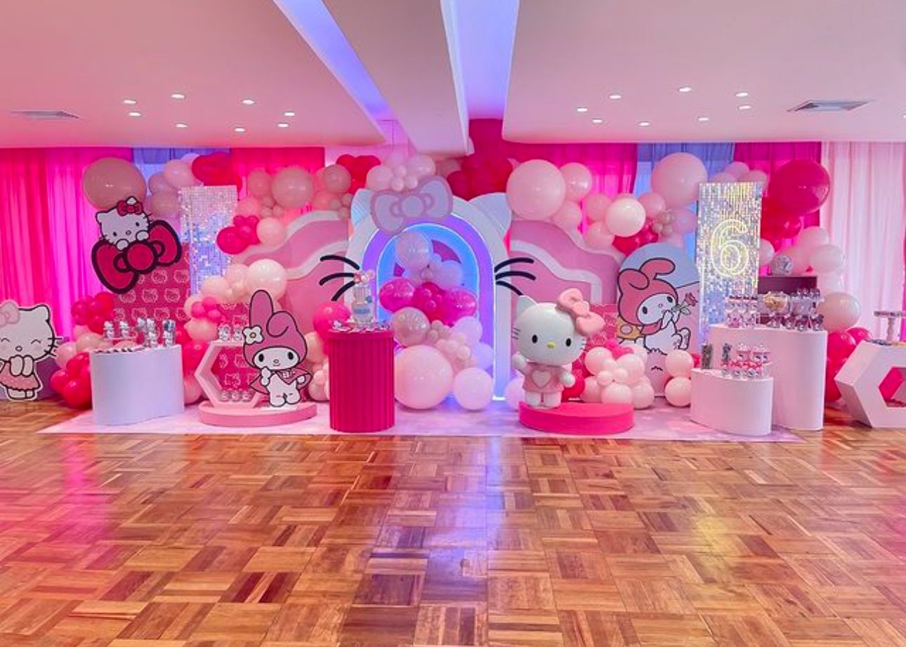 Elegant Kitty Theme Decor