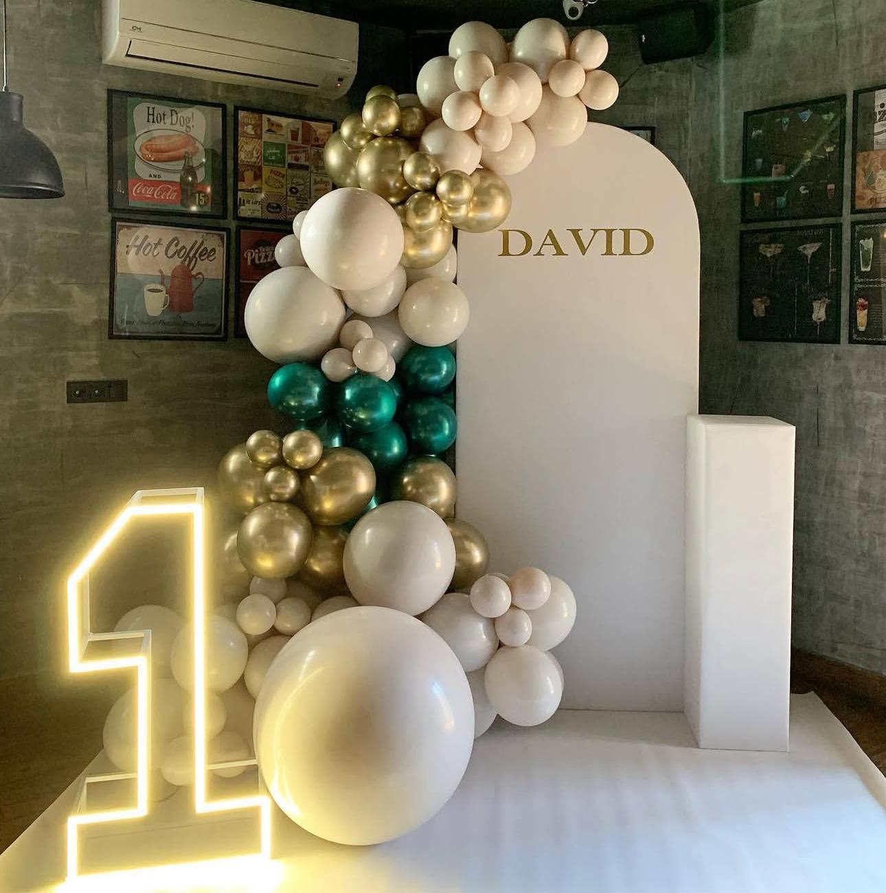 From “Hello World” to Year ONE With This Cute Decor